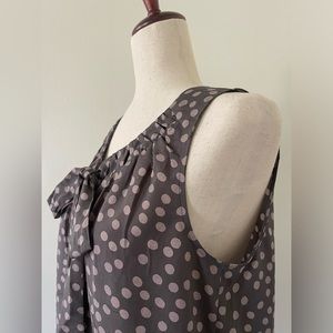 LOFT - Grey Polk Dot Sleeveless Blouse w/ Necktie Detail, Women’s Size Medium